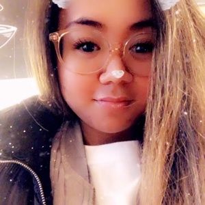 Meet your Posher, Lisa